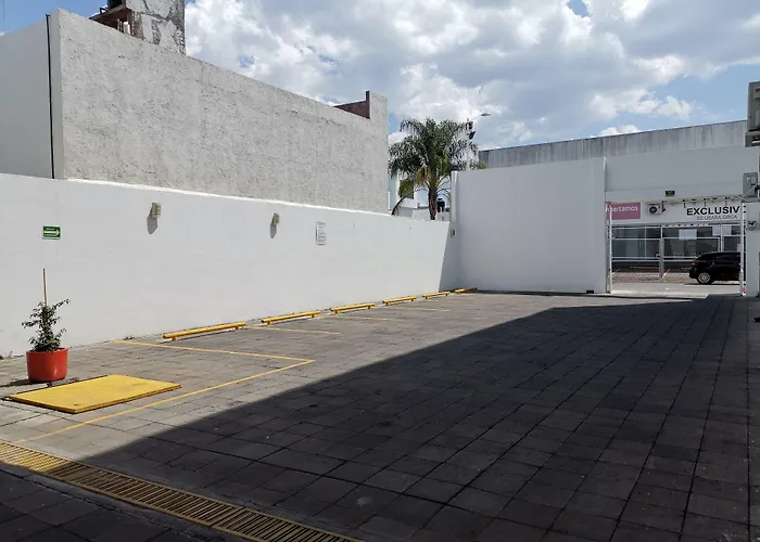 B&B only: Comfort Inn Morelia